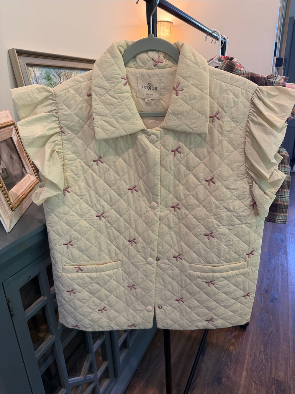 Umgee Cream Quilted Vest with Pink Bow Accents